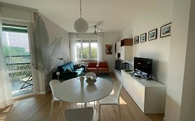 Appartamento Con Vista Lago